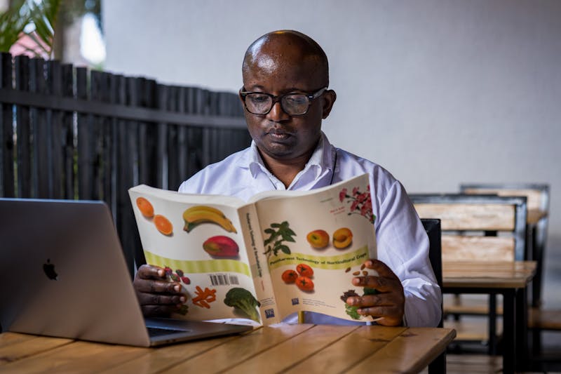 Dr Jean Baptiste Ndahetuye